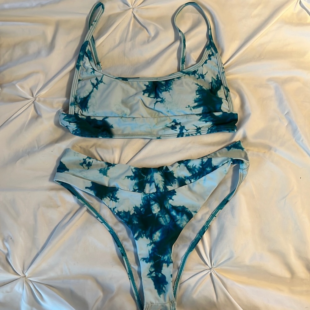 Tidye teal bikini